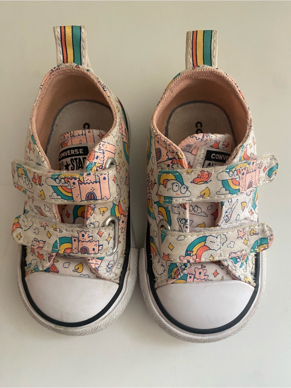 Baby converse, size 4